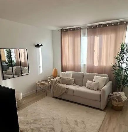 Studio Sur Aubervilliers Neuf Apartment
